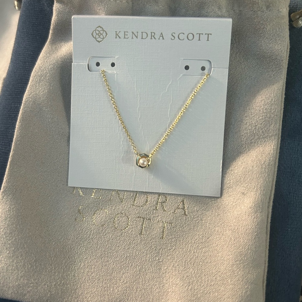 Kendra Scott Gold Pearl Necklace